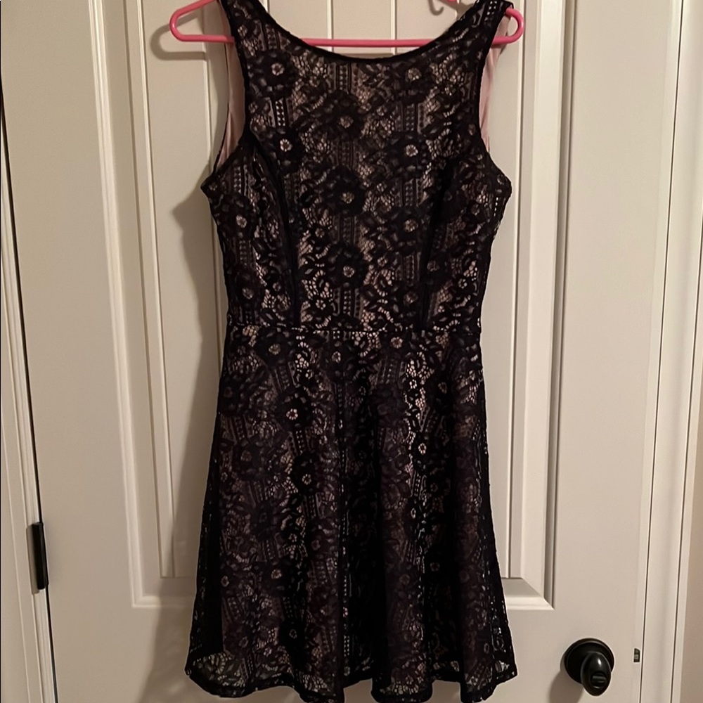 EUC Sleeveless Black Lace Overlay Cocktail Dress